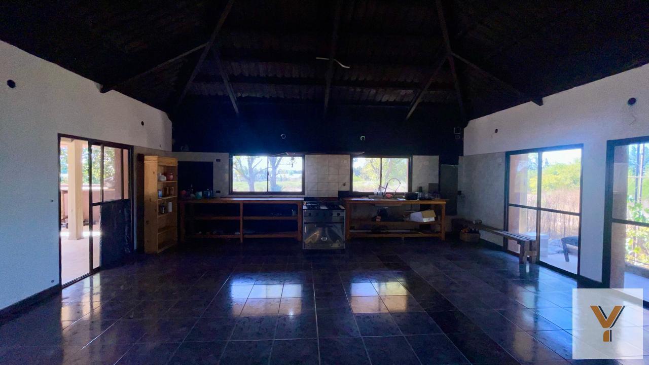 Foto de Campo en venta - 3 Dormitorios 4 Baños - La Plata, imagen 3