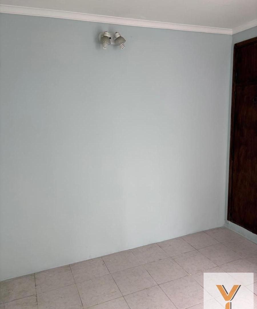 Foto de Casa en venta - 3 Dormitorios 3 Baños - La Plata, imagen 2