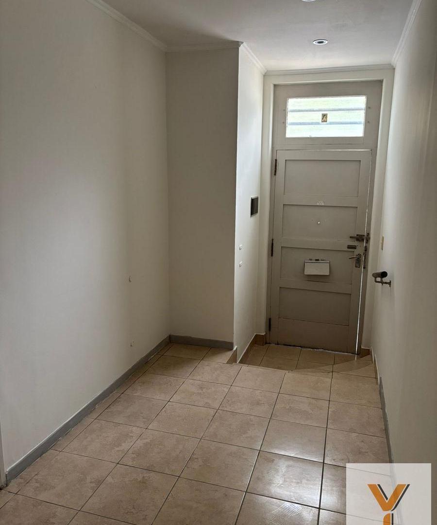 Foto de Casa en venta - 3 Dormitorios 3 Baños - La Plata, imagen 3