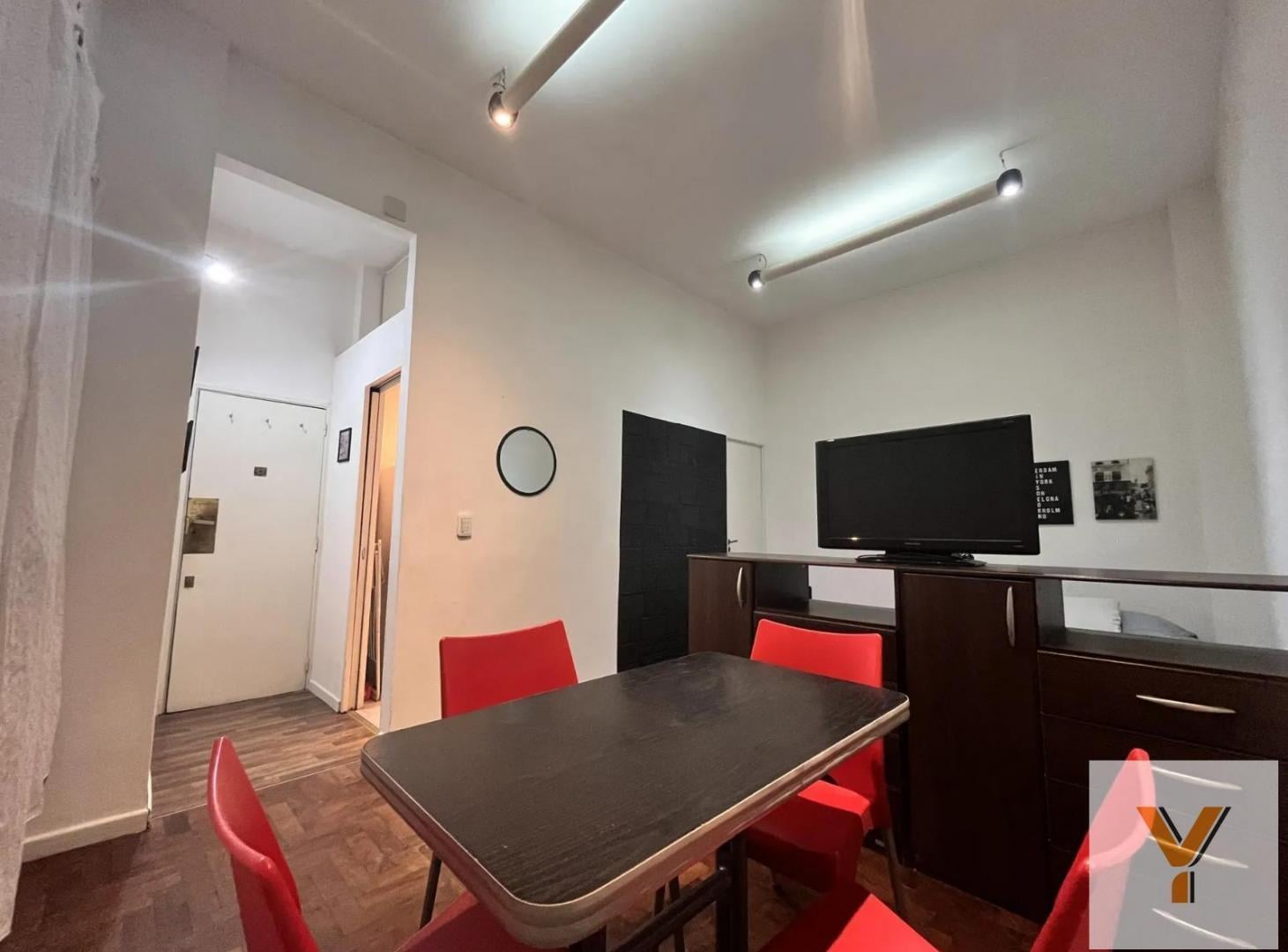 Foto de Departamento Monoambiente en alquiler - 1 Baño - San Nicolás, imagen 2