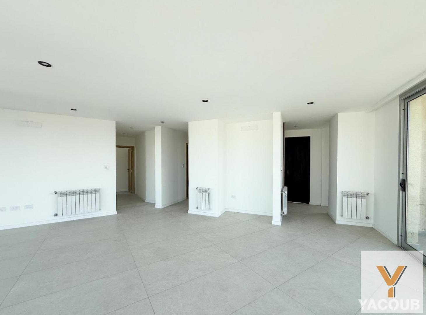 Foto de Departamento en venta - 2 dormitorios 2 Baños - 165mts2 - La Plata, imagen 3