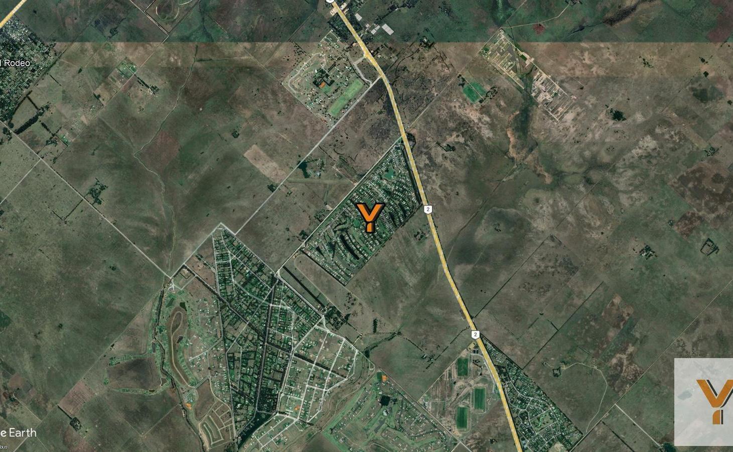 Foto de Terreno en venta - 1.260mts2 - Club Miralagos, imagen 4