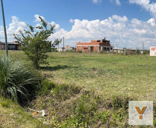 Foto de Terreno en venta - 600mts2 - Arana, La Plata, imagen 3
