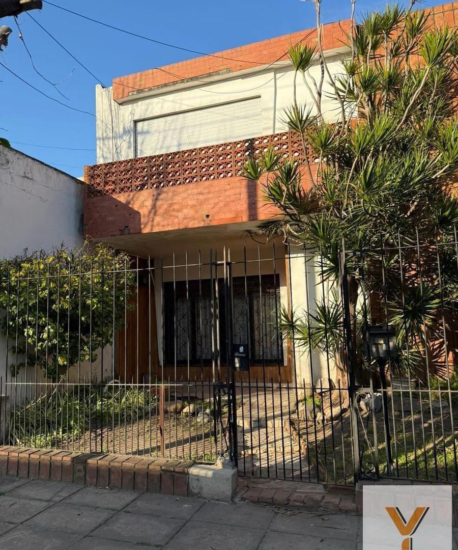 Foto de Casa venta 3 dormitorios- Moron Sur, imagen 3