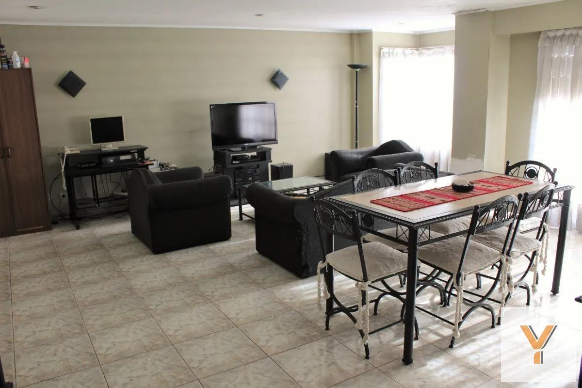 Foto de Casa en venta - 5 Dormitorios 2 Baños 1 Cochera - 192Mts2 - San Justo, imagen 1