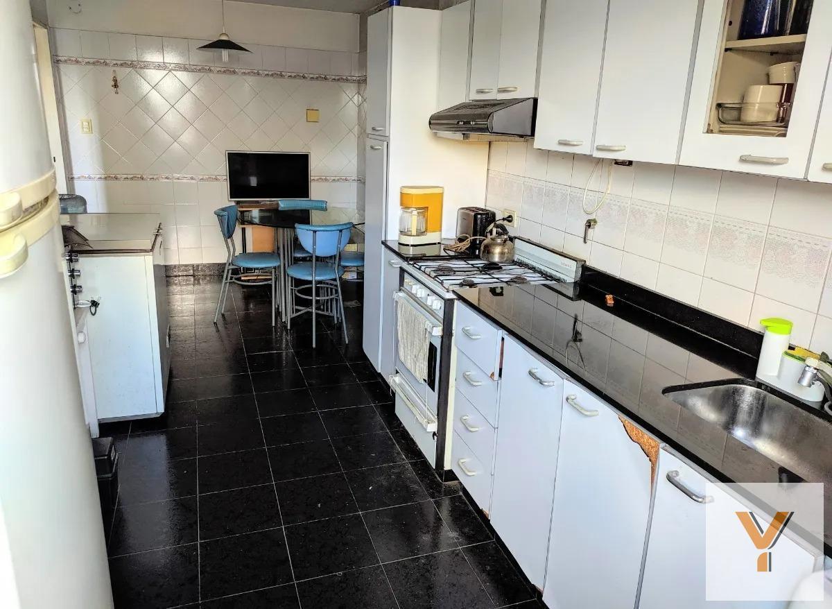 Foto de Casa en venta - 5 Dormitorios 2 Baños 1 Cochera - 192Mts2 - San Justo, imagen 5