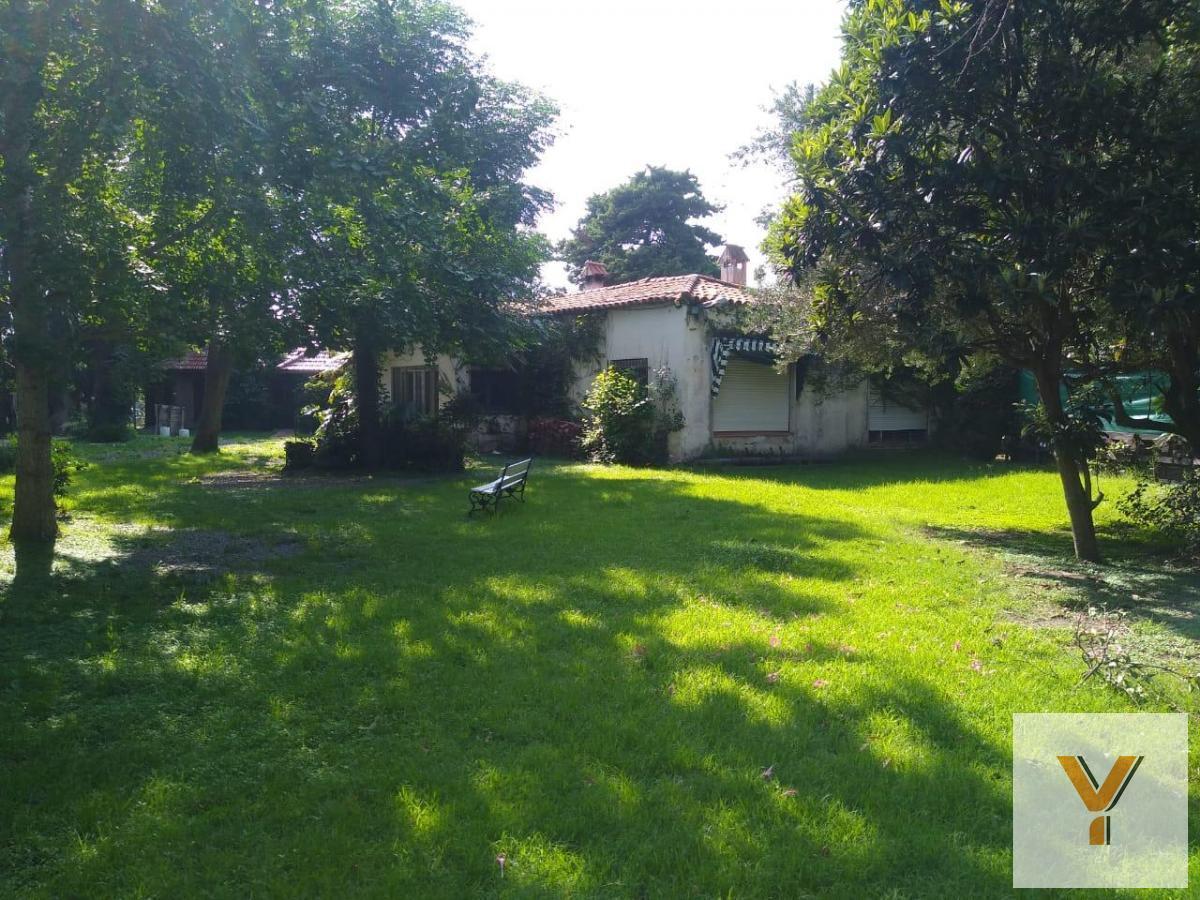Foto de Casa en venta - 4 Dormitorios 2 Baños - 1.680Mts2 - Florencio Varela, imagen 1