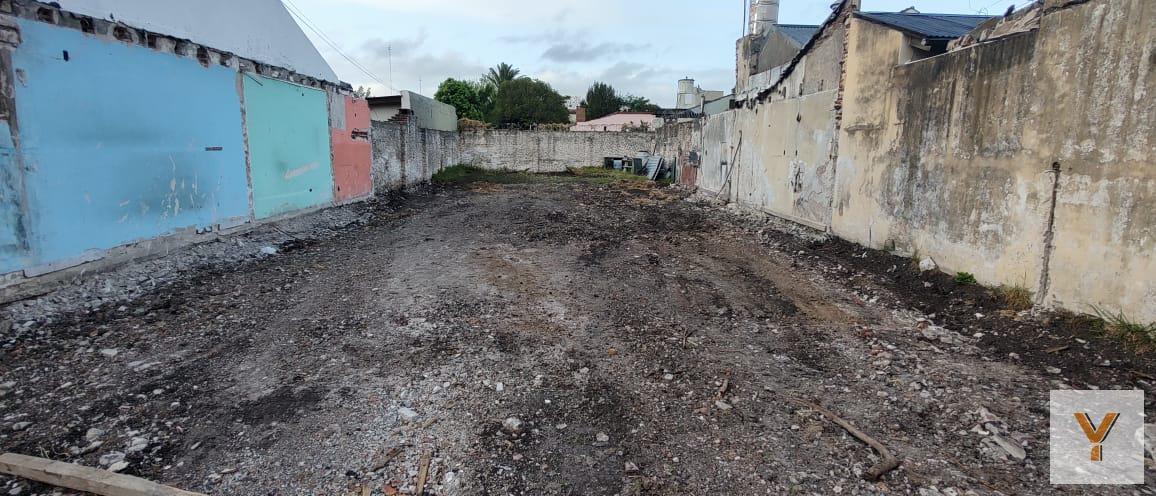 Foto de Terreno en venta - 331mts2 - Castelar Norte, imagen 3