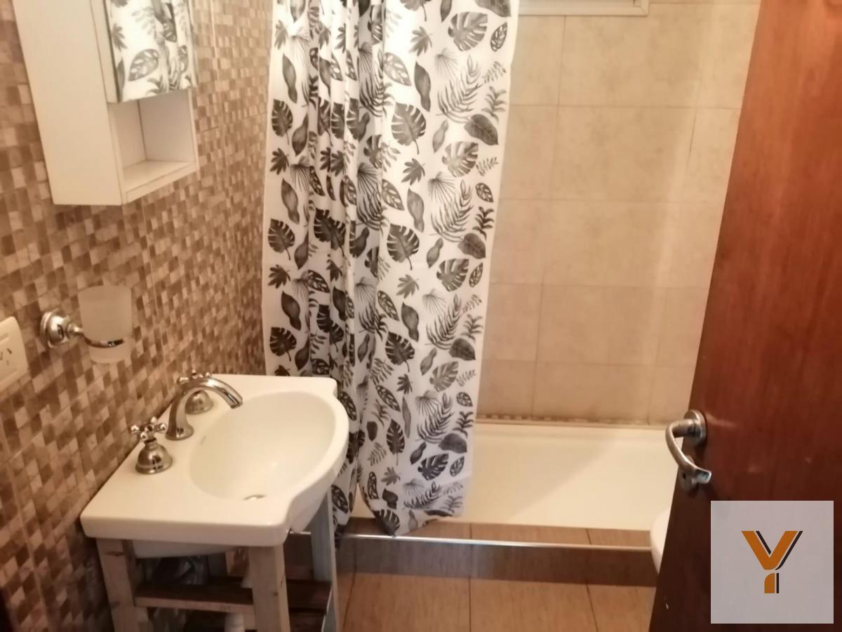 Foto de Casa en venta - 2 Dormitorios 1 Baño - Mar del Plata, imagen 5