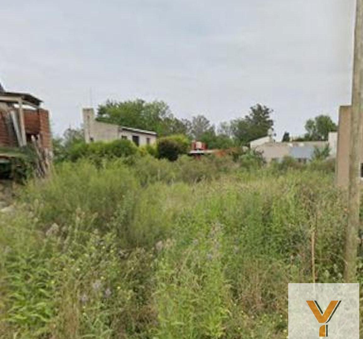 Foto de Terreno en venta - 300Mts2 - La Plata, imagen 1