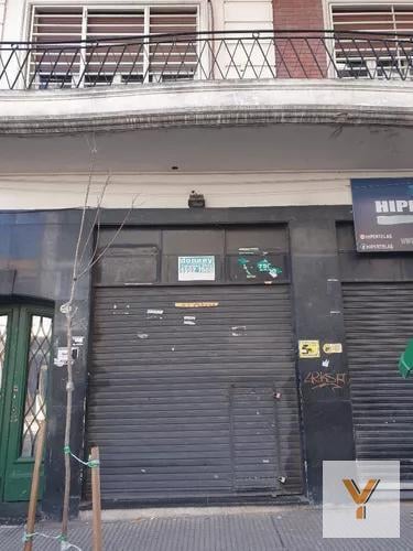 Foto de Local en venta - 1 Depósito 2 Baños - 150Mts2 - Balvanera, imagen 1