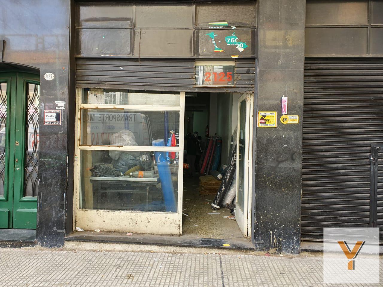Foto de Local en venta - 1 Depósito 2 Baños - 150Mts2 - Balvanera, imagen 3