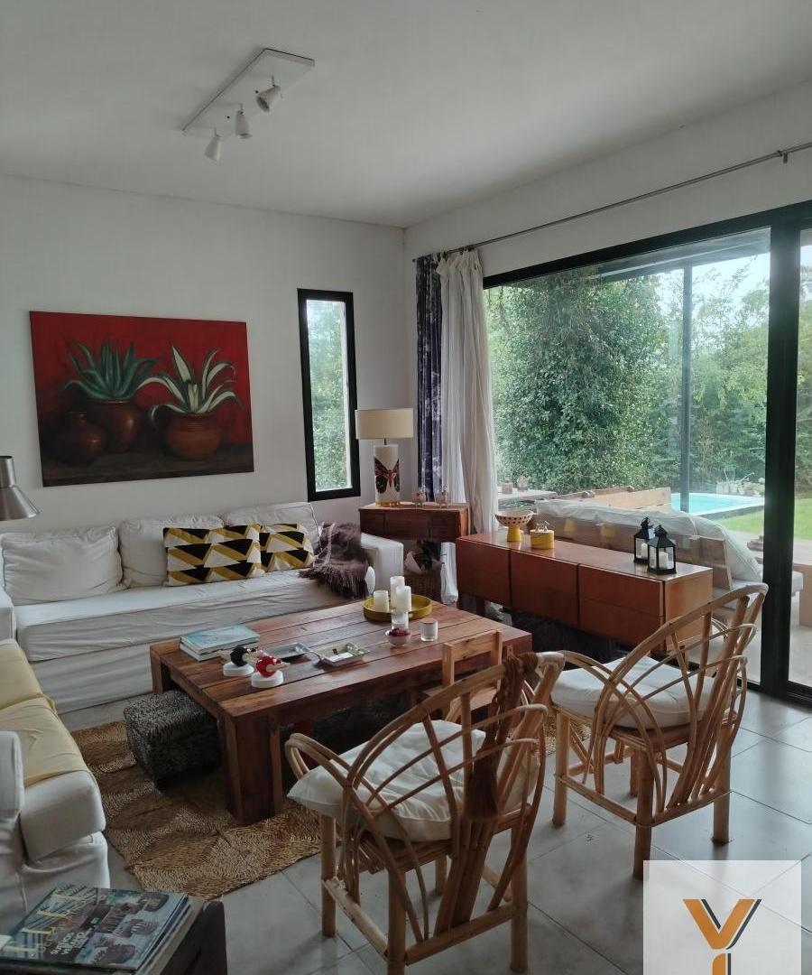 Foto de Casa en venta - 3 Dormitorios 2 Baños - Pilar, imagen 2