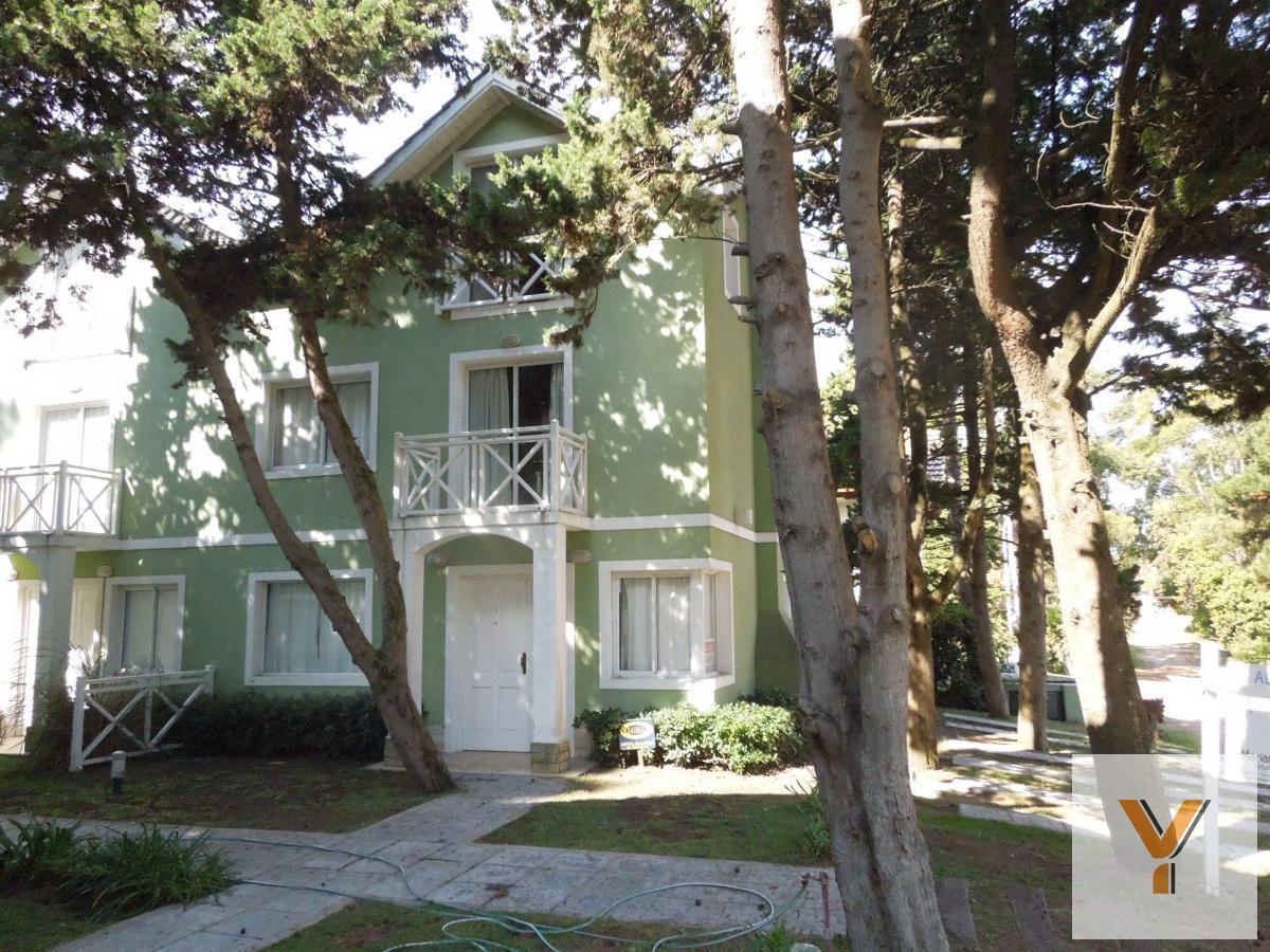Foto de Tríplex en venta - 3 Dormitorios 1 Baño - 200Mts2 - Pinamar, imagen 4