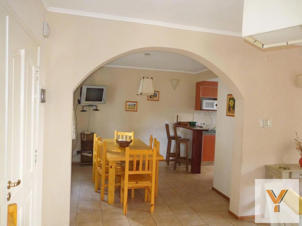 Foto de Tríplex en venta - 3 Dormitorios 1 Baño - 200Mts2 - Pinamar, imagen 5