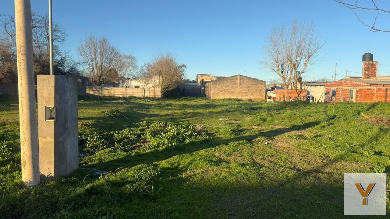 Foto de Terreno en Venta - - 422mts - Dolores, imagen 1
