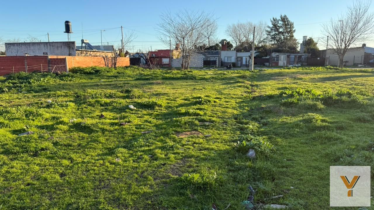 Foto de Terreno en Venta - - 422mts - Dolores, imagen 5