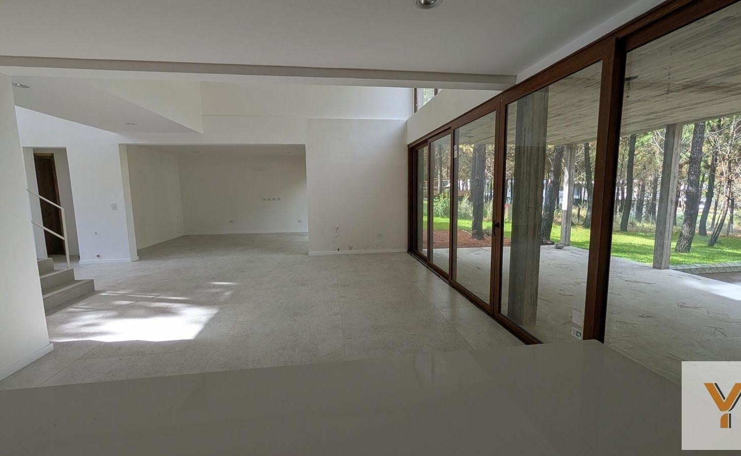 Foto de Casa en venta - 5 Dormitorios 5 Baños - Pinamar, imagen 3