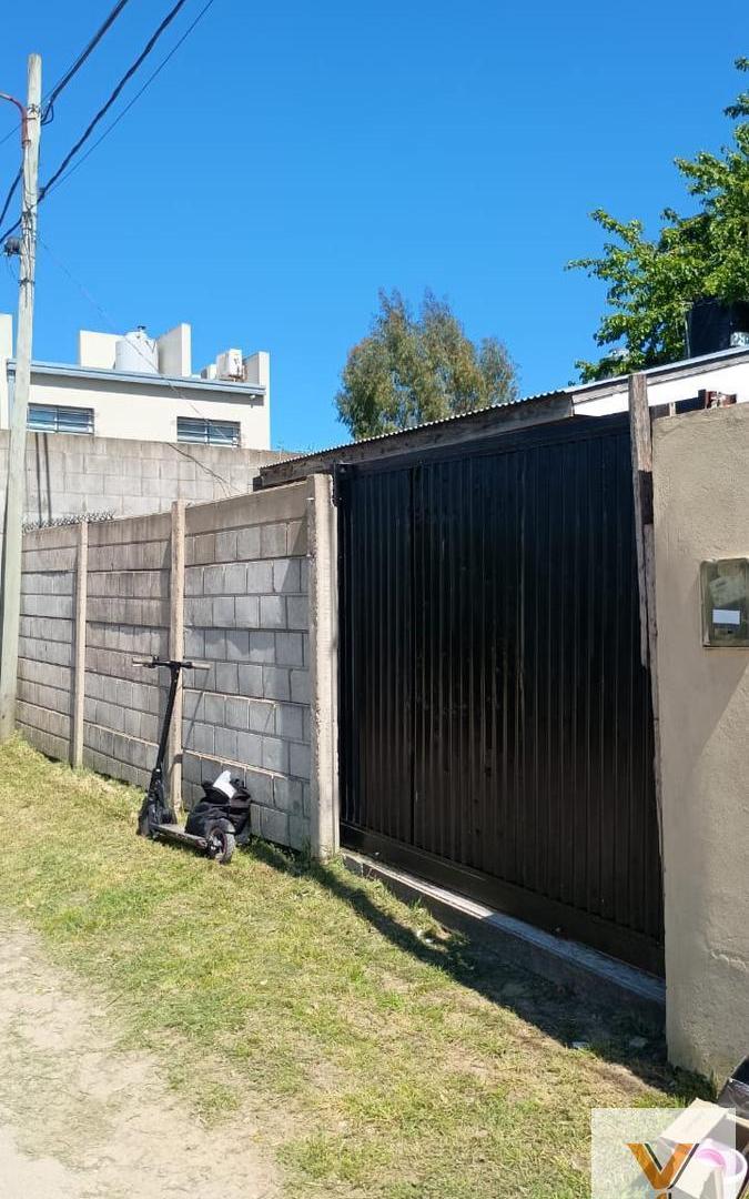 Foto de Casa en venta - 1 Ambiente - La Plata, imagen 2