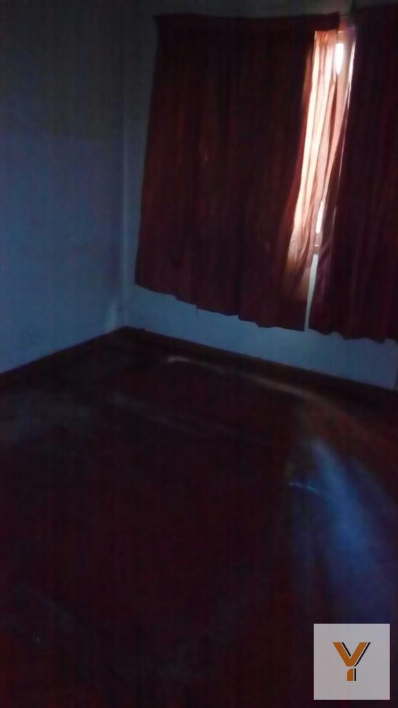 Foto de PH en venta - 4 Dormitorios 2 Baños - Cochera - 296Mts2 - Morón, imagen 4