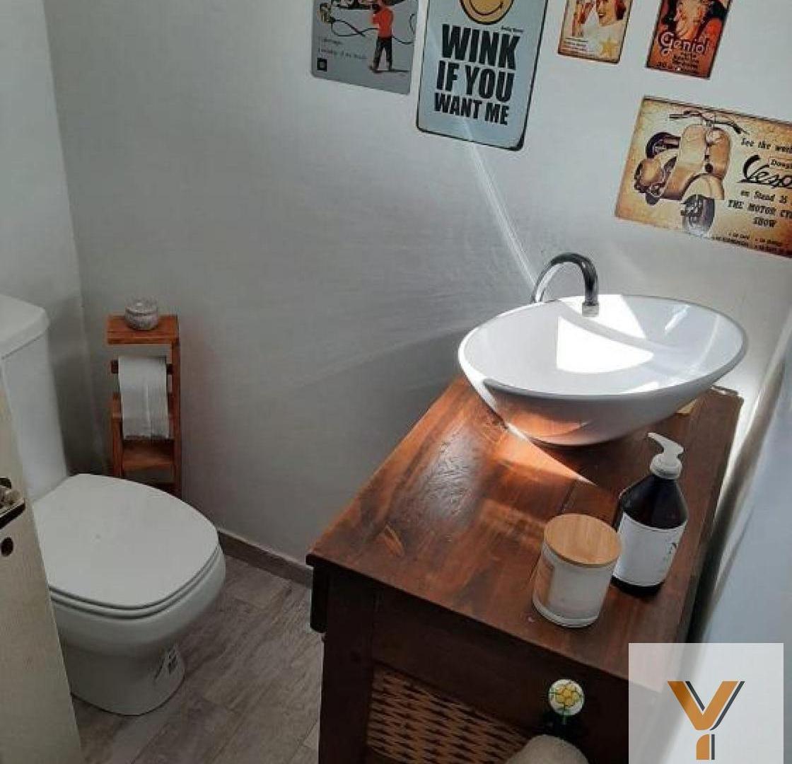 Foto de Casa en venta - 3 Dormitorios 2 Baños - Cochera - 295Mts2 - General, imagen 2