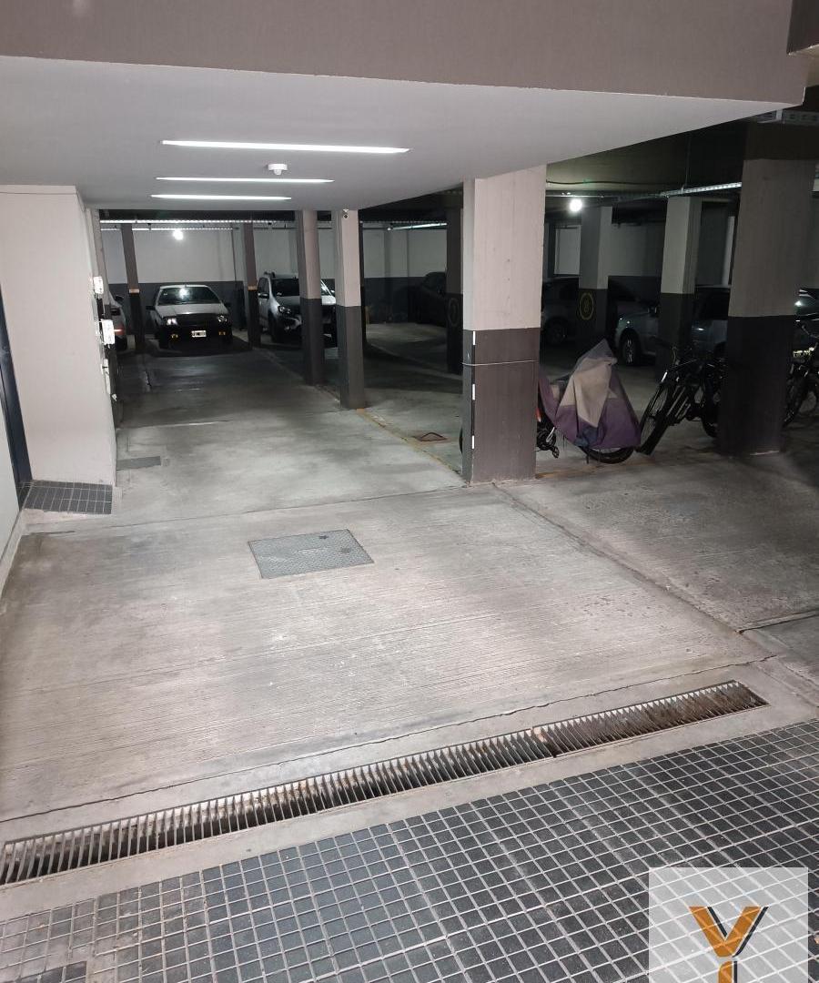 Foto de Cochera en venta - 11Mts2 - Villa Urquiza, imagen 4