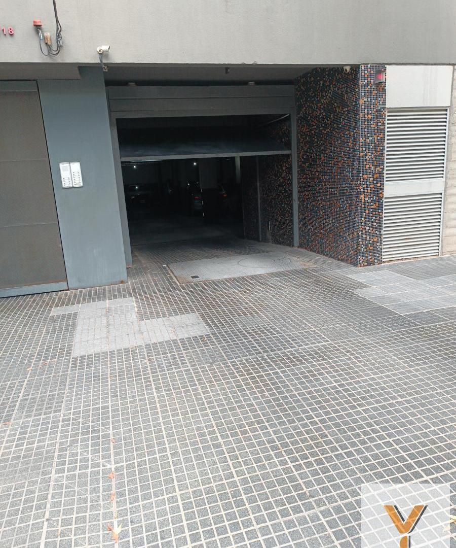 Foto de Cochera en venta - 11Mts2 - Villa Urquiza, imagen 2