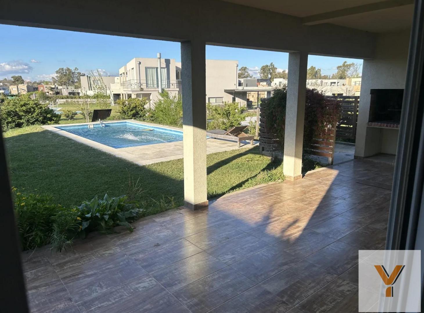 Foto de Casa en venta - 3 Dormitorios 3 Baños - Pilar, imagen 5