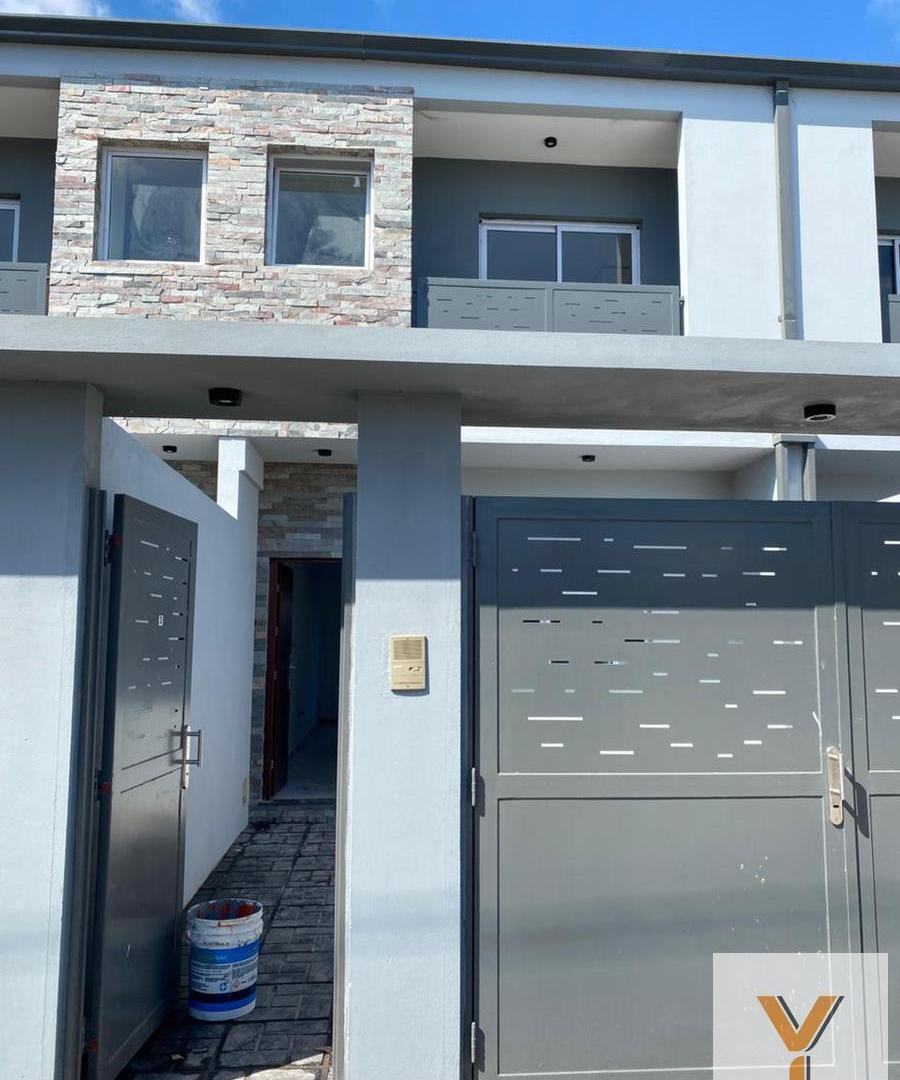 Foto de Departamento en venta - 2 Dormitorios 2 Baños - La Plata, imagen 3