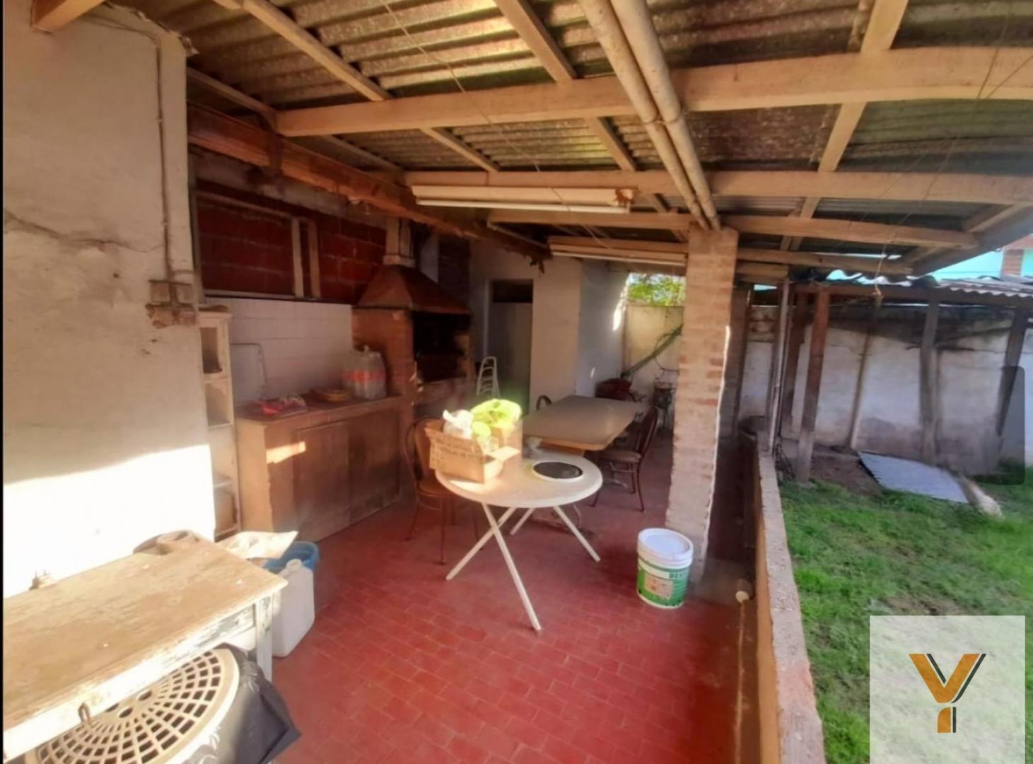 Foto de Casa en venta - 4 Dormitorios 3 Baños - Ituzaingó, imagen 4
