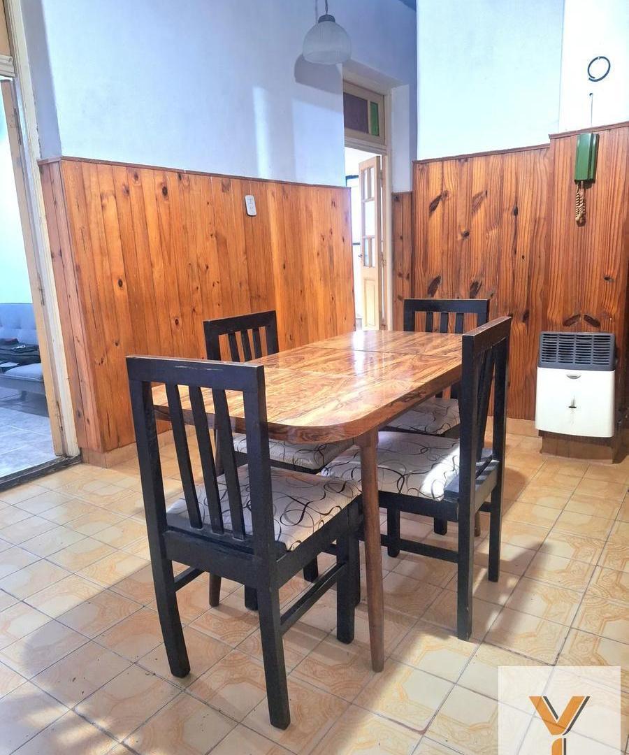 Foto de PH en venta - 2 Dormitorios 1 Baño - Mataderos, imagen 1