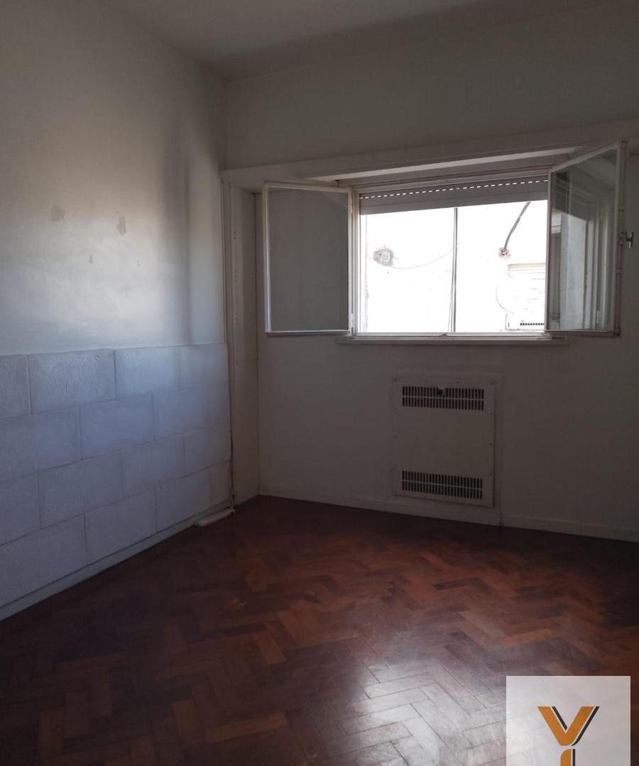 Foto de Departamento en Alquiler - 2 Dormitorios 1 Baño - 70mts - Recoleta, imagen 2