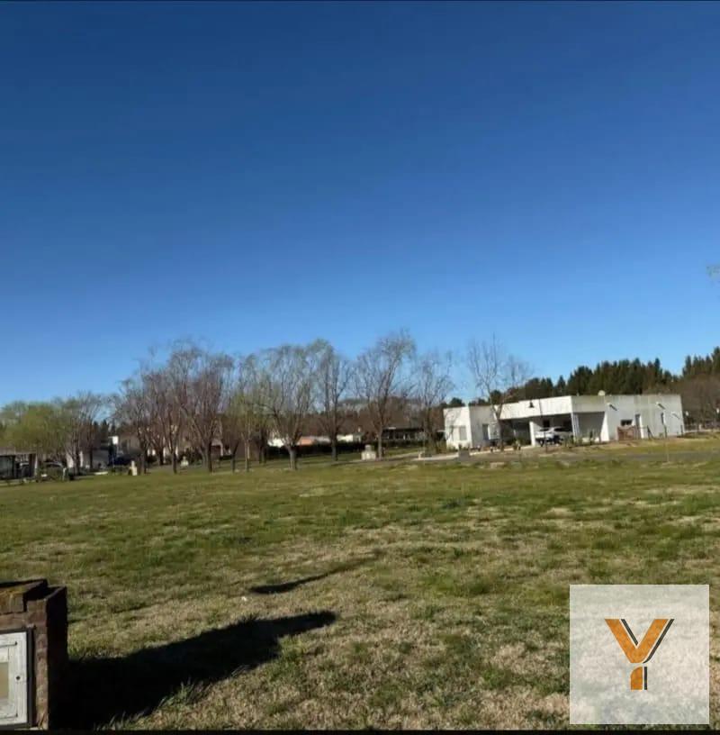 Foto de Terreno en venta - 1.399mts2 - Haras Del Sur II, imagen 4