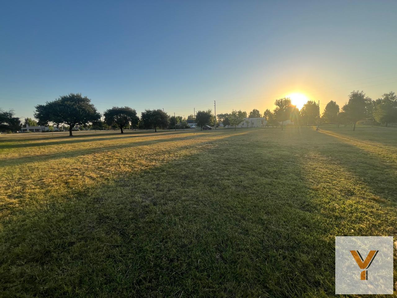 Foto de Terreno en venta - 2.100mts2 - San Vicente, imagen 1