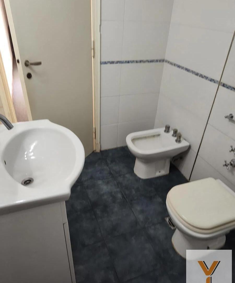 Foto de Departamento en venta - 2 Dormitorios 1 Baño - Mar del Plata, imagen 2