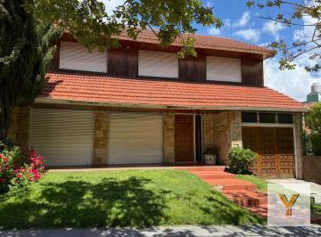 Foto de Casa en venta - 4 Dormitorios 5 Baños - Mar del Plata, imagen 1