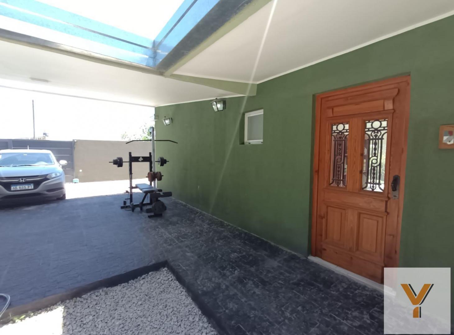 Foto de Casa en venta - 1 Dormitorio 1 Baño - Coronel Brandsen, imagen 3