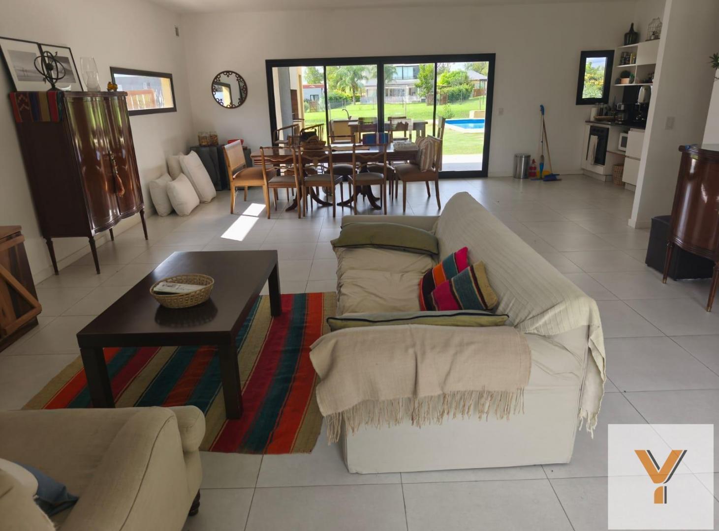 Foto de Casa en alquiler - 4 Dormitorios 3 Baños - Pilar, imagen 3