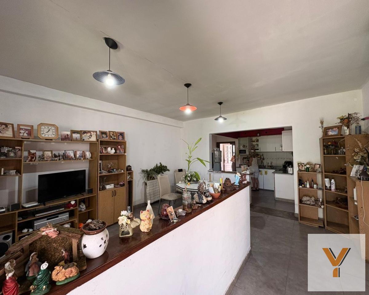 Foto de Casa en venta - 2 Dormitorios 1 Baño - San Miguel, imagen 2