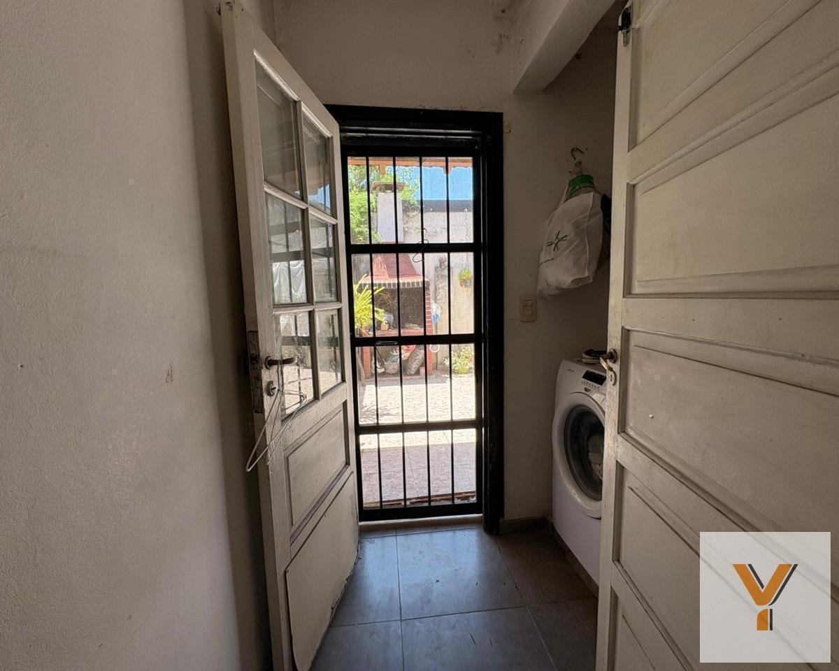 Foto de Casa en venta - 2 Dormitorios 1 Baño - San Miguel, imagen 3