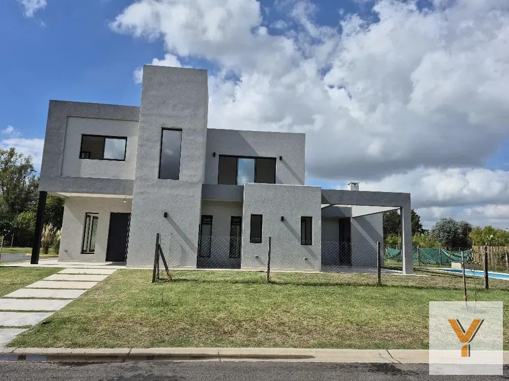Foto de Casa en venta - 4 Dormitorios 5 Baños - Pilar, imagen 1