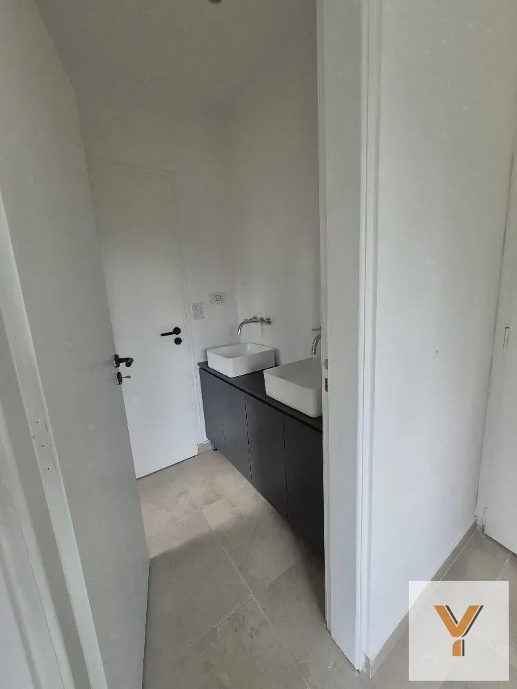 Foto de Casa en venta - 4 Dormitorios 5 Baños - Pilar, imagen 4