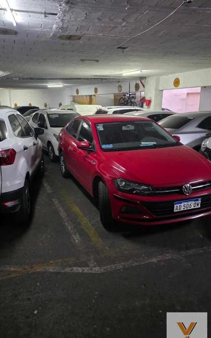 Foto de Cochera en venta - 10mts2 - Balvanera, imagen 2