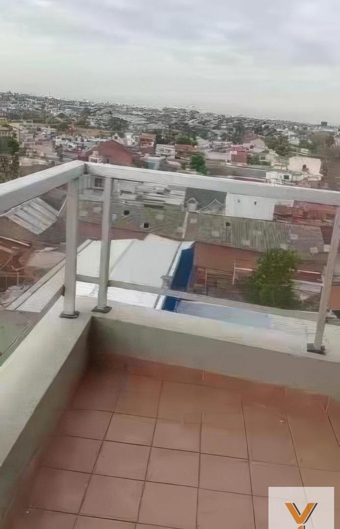 Foto de Departamento en venta - 2 Dormitorios 1 Baño - Cochera - 73Mts2, imagen 4