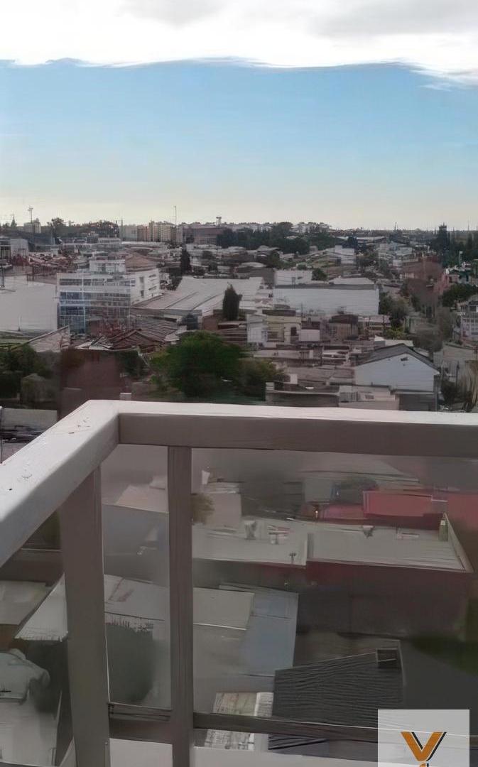 Foto de Departamento en venta - 2 Dormitorios 1 Baño - Cochera - 73Mts2, imagen 2