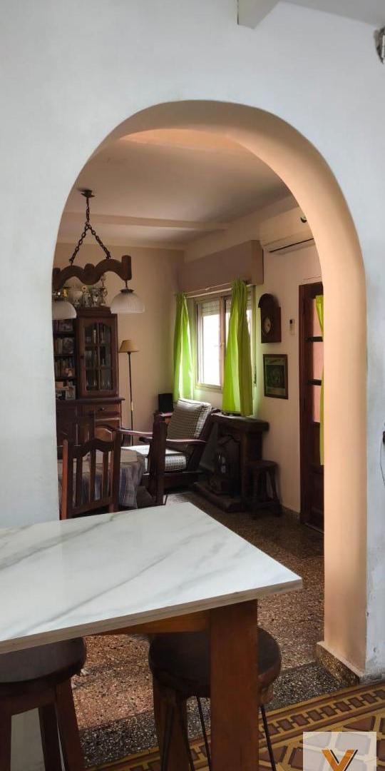 Foto de PH en venta - 2 Dormitorios 1 Baño - Parque Chas, imagen 4