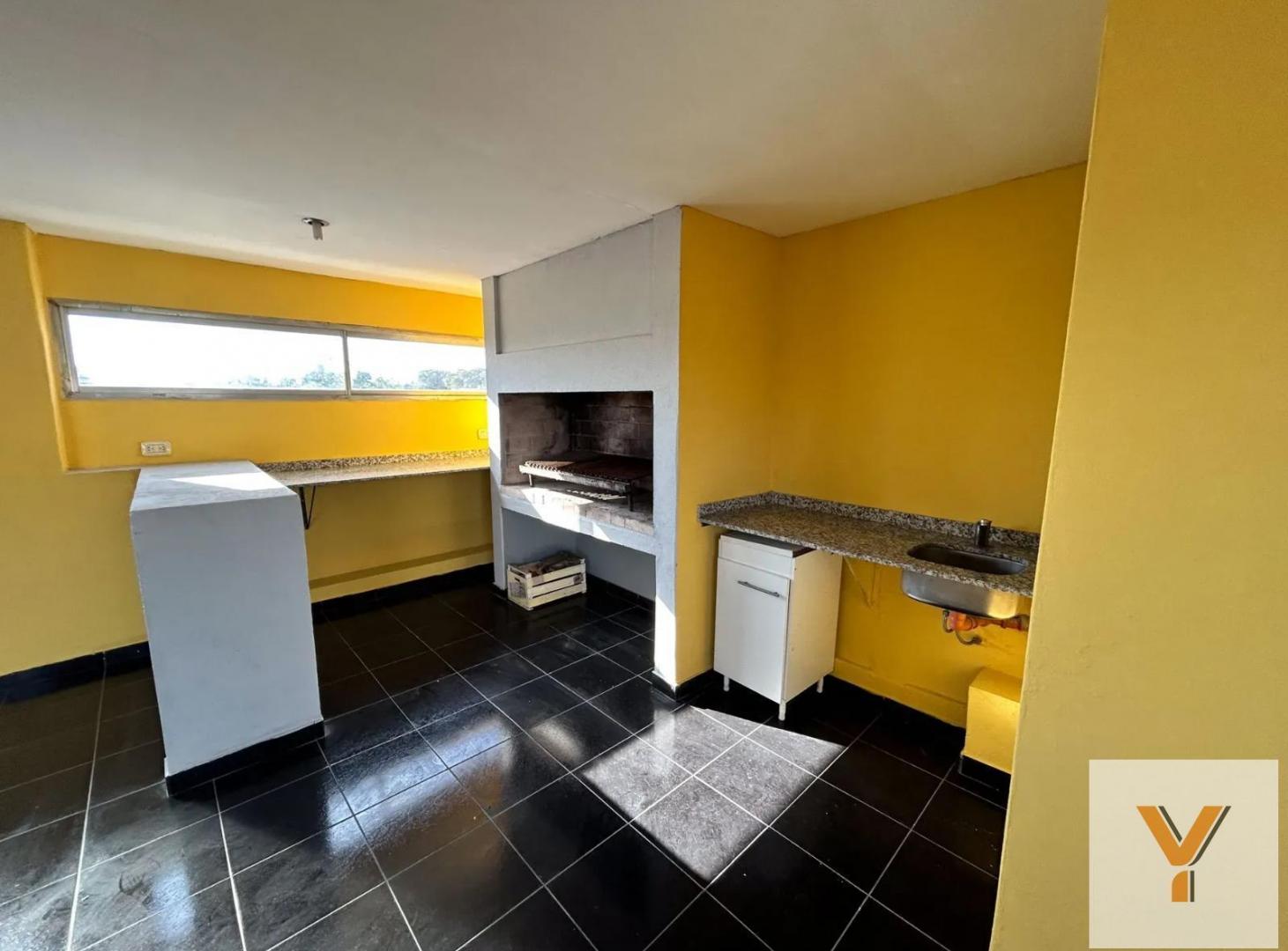Foto de Departamento en venta - 2 Dormitorios 3 Baños - Parque Avellaneda, imagen 4