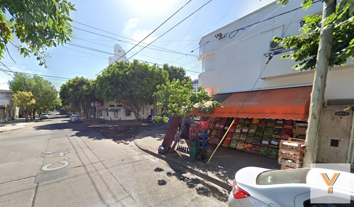 Foto de Local Comercial en venta - 125mts2 - La Plata, imagen 1