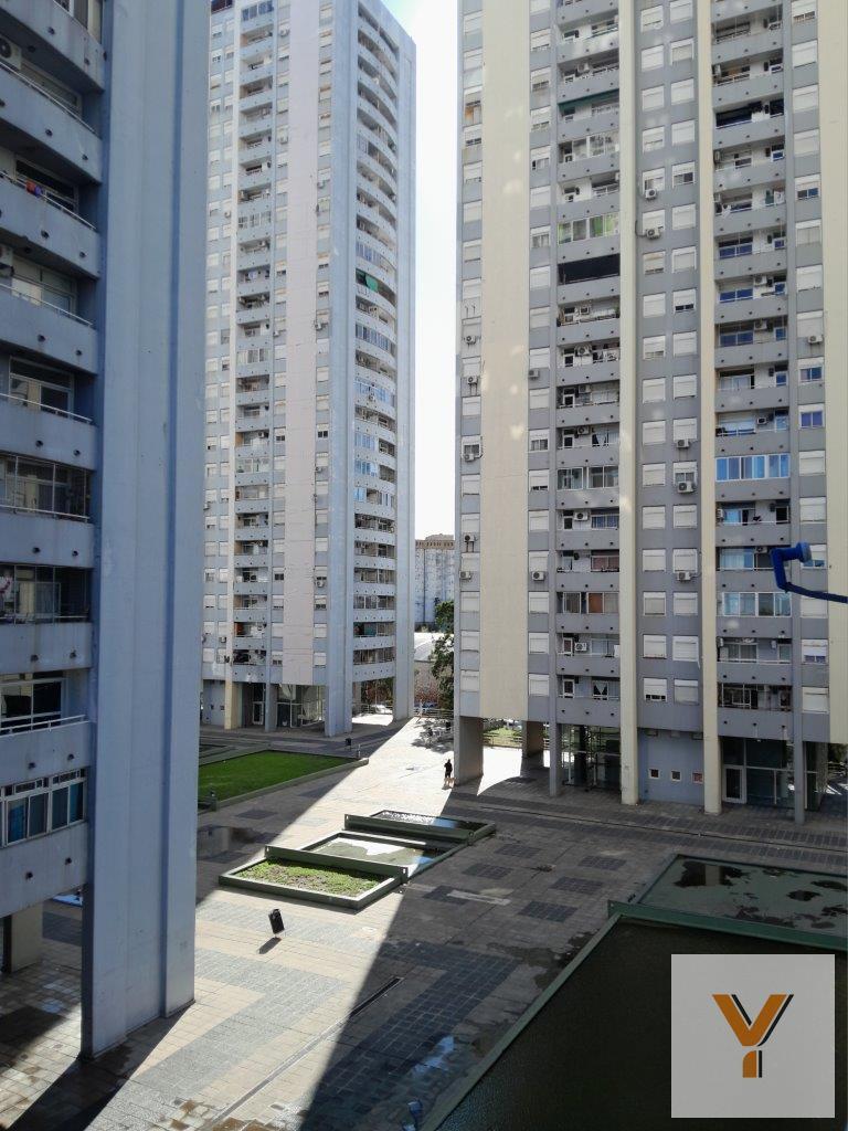 Foto de Departamento en venta - 2 Dormitorios 1 Baño - Avellaneda, imagen 2