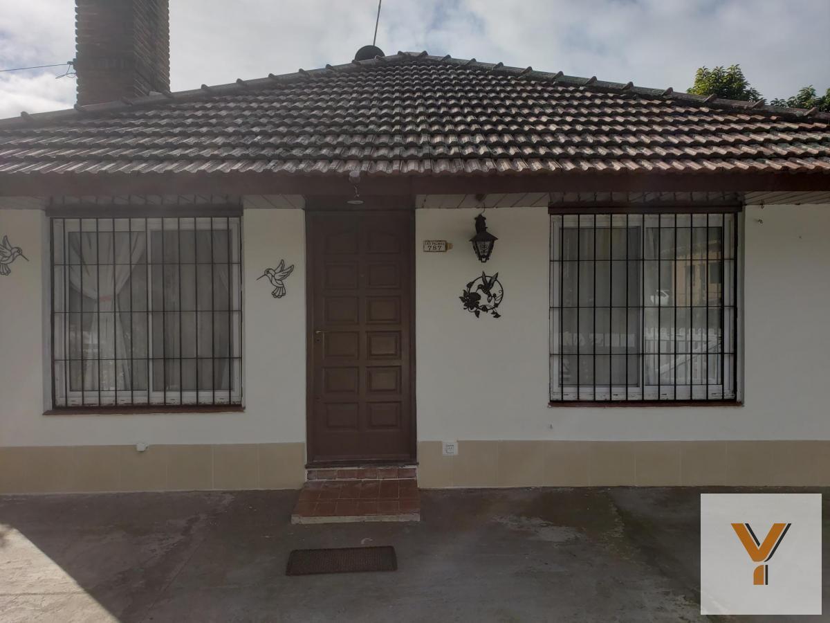 Foto de Casa en venta - 2 Dormitorios 1 Baño - Santa Clara del Mar, imagen 5